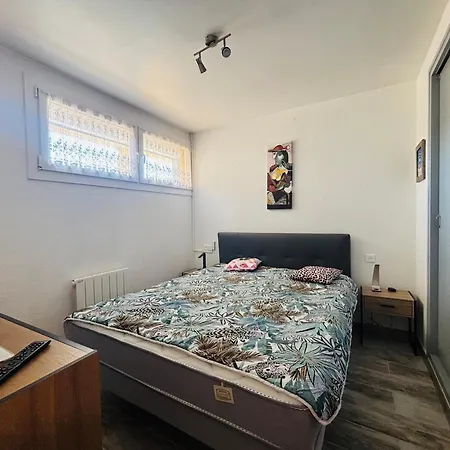 Apartmán Saint-cyprien : T2 Moderne Avec Loggia Et Parking - Fr-1-309-506