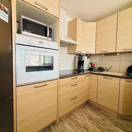 Saint-cyprien : T2 Moderne Avec Loggia Et Parking - Fr-1-309-506 Apartmán