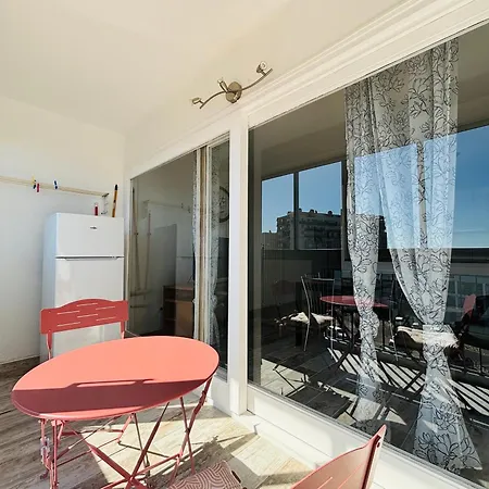 Apartment Cyprien : T2 Renove Avec Loggia & Parking Privatif - Fr-1-309-506